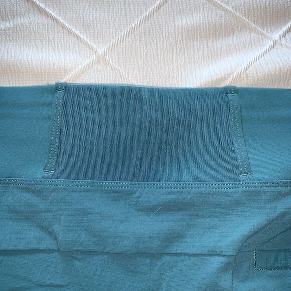 Athleta Trekkie North Short Teal Blue Green - Picture 12 of 13
